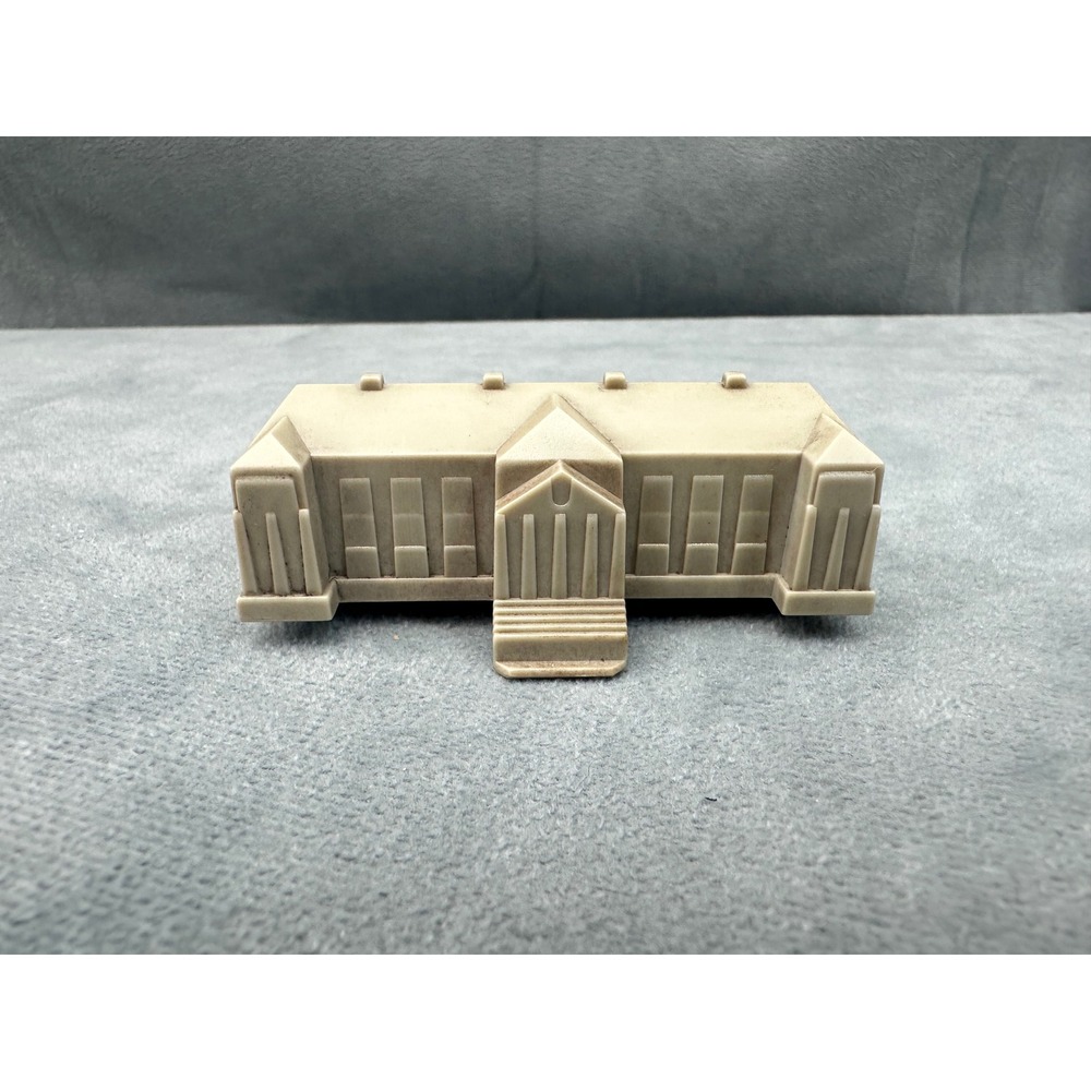 Game of Life Indiana Jones Museum Building Replacement Part Piece Milton Bradley